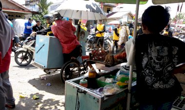 Pawai HUT ke-74 RI, Berkah Bagi Pedagang Kecil Tungkal