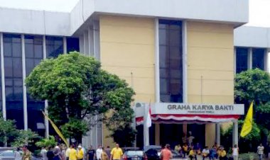 Kantor DPP Golkar di Palmerah Dilempari Molotov
