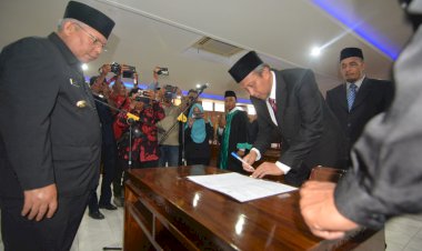 Bupati Safrial: Sekda Jangan Seperti Olah Bambu Satu Diinjak Satu Diangkat!