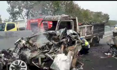 Korban Tewas Kecelakaan Maut di Cipularang Jadi 9 Orang, Empat Diantaranya Terbakar