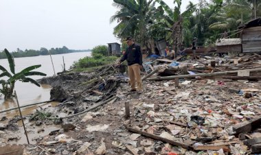 Warga Pasrah Lima Rumah di Desa Ketapang Tanjab Barat Dihancurkan