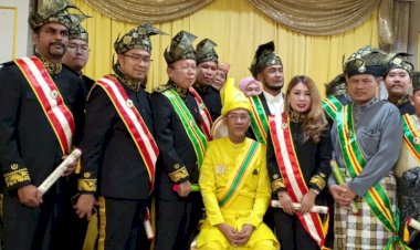 Sekjen PPP Diberi Gelar Datuk di Singapura