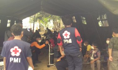 PMI Buat Posko Pengobatan Gratis & Air Bersih bagi Warga Puding