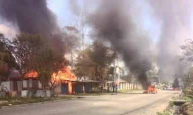 Wamena Rusuh, Kantor Bupati Dibakar