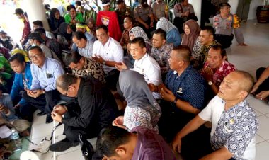 Belasan Tahun Catat Sejarah DPRD Bungo! Duduk di Lantai Dengar Aspirasi Mahasiswa