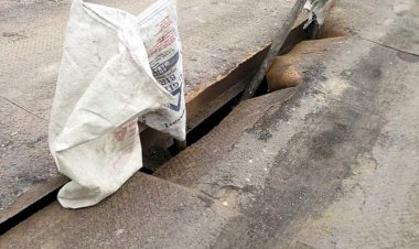 Lantai Jembatan Harmoko Jebol, Warga Mengaku Khawatir Malam Hari