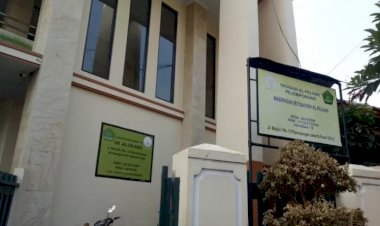 Jemaah Al Falaah Sebut Ninoy Karundeng Diselamatkan dari Massa Pendemo DPR ke Masjid