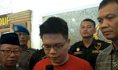 Pria Ini Posting Foto Hina Islam, Akhirnya Minta Maaf