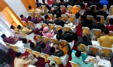 Belasan Tamu Undangan dan ASN Asyik Main Gadget, Saat Pidato Bupati di Paripurna HUT ke-54 Kabupaten Bungo