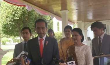Jelang Pelantikan, Jokowi Sempat Momong Cucu