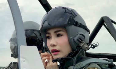 Raja Thailand copot Gelar Selirnya karena "Tidak Setia"