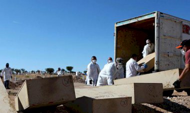 Polisi Selidiki Penemuan 39 Mayat dalam Sebuah Truk