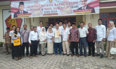 Kirimkan Tim, Fachrori Kandidat Pertama Ambil Formulir Pendaftaran