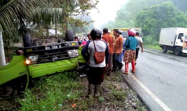 Di Bungo, Mobil Box Muatan Sabun Terbalik