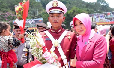 Taruna 10 Besar Berprestasi, Ini Dia Irfan Urane Azis Putra Komjen Pol Idham Aziz