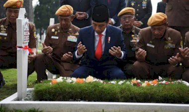 Jokowi Sebut Indonesia Masa Kini Butuh "Superhero" Pemberantas Kemiskinan