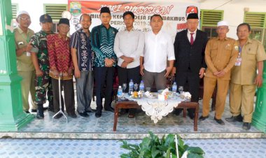 Unsur Pimpinan DPRD Muarojambi Tinjau Pelaksanaan Pilkades Serentak