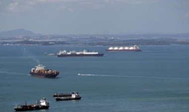 Kapal Italia Dikejar Perompak di Teluk Meksiko