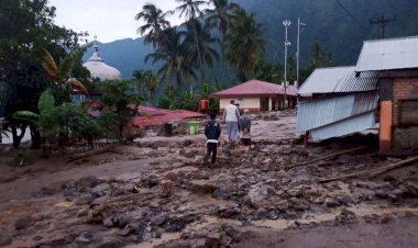 Banjir Galodo di Agam Sumbar, Hancurkan Belasan Rumah dan Satu Tewas