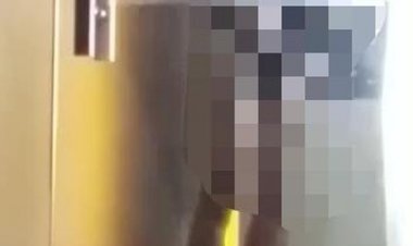 Koplak!! Pria Ini Onani dalam ATM yang Diduga di Banyuwangi