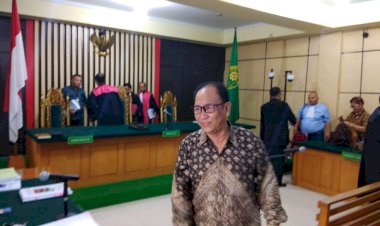 BREAKING NEWS!! Sering Gratifikasi, Asiang Dituntut 2,5 Tahun Penjara