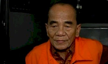 Jokowi Berikan Grasi Kepada Eks Gubernur Riau Annas Maamun