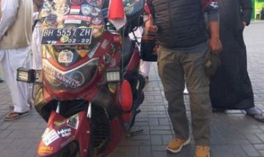 Kisah Lilik Gunawan 8 Bulan Naik Nmax, Rider Asal Jambi Tiba di Tanah Suci Mekkah
