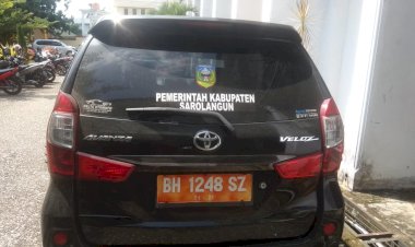 Mobil Dinas Dipasang Stiker Logo, Cek Endra: Itu Perintah Saya!