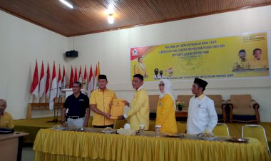 Daftar ke Golkar Sebagai Cawagub, Sukandar: Saya Sadar Diri