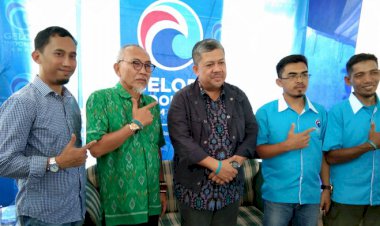 Sindir Salam Pancasila, Fahri Hamzah: Nanti, Orang Khitan & Tidur, Doanya Pancasila!