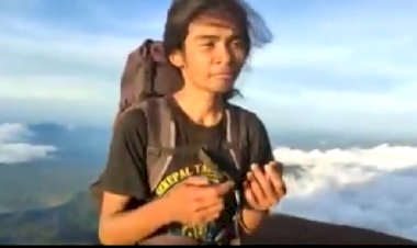 Perasaan Haru Abu Syamsudin Pemuda Jepara Viral Jalan Kaki Ketika Berhasil di Puncak Gunung Kerinci