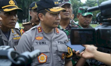 Kapolda Sumbar Tegaskan Tindak Warga Langgar Maklumat Kapolri: Saat Ini Seluruh Polres Larang Kerumunan Massa!