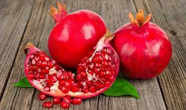 Wanita 64 Tahun Meninggal Kena Hepatitis A Usai Makan Buah Delima Beku