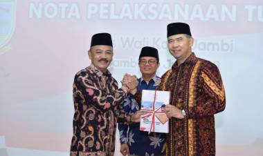 Serah Terima Jabatan Walikota Jambi, Fasha dan Fauzi Saling Puji di Depan Fachrori