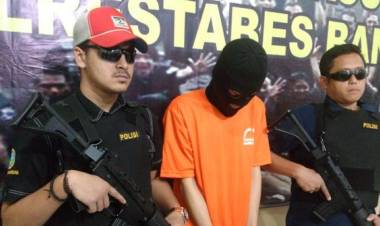 Mau Jadi Apa Penerus Bangsa Ini, Seorang Mahasiswa di Bandung tanam ganja dalam indekos