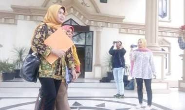 Pagi Ini KPK Periksa Sekwan,setelah 6 pentolan Pimpinan Dewan