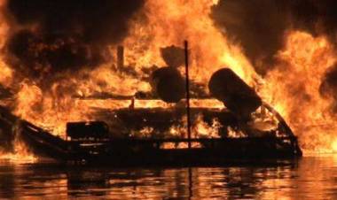 Speedboat Wisatawan Asing Terbakar di Perairan Taman Komodo