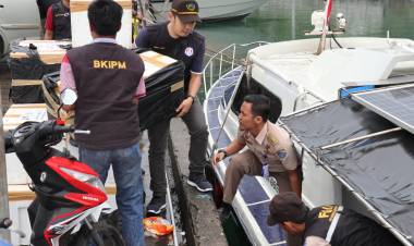 Ribuan Baby Lobster Jambi Dilepas di Kawasan Konservasi Taman Wisata Perairan Sumbar 