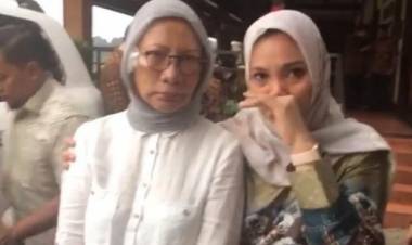 Bukan di Bandung, Ratna Sarumpaet Ternyata Berada di RS Bedah Bina Estetika