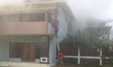 Korsleting di Ruang Karaoke Keluarga, Rumah Warga Jambi Ini Nyaris Hangus