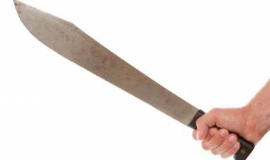 Lelaki Linglung Mengamuk, Balita Tewas Dibacok 