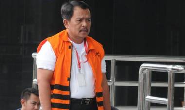 Berkas Lengkap! KPK Limpahkan Bupati Labuhanbatu Nonaktif ke Pengadilan 