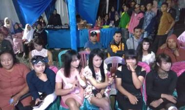 Hebohnya Kontes Waria yang Digelar di Siulak Deras Kerinci Jambi