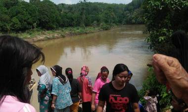 BREAKING NEWS!! Pamit Mandi, Nenek Minah Diduga Hanyut di Sungai Jujuhan Bungo