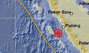 Gempa 5,0 SR "Goyang" Padang