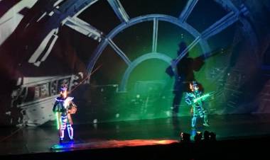 "HELP!", Ayo Lawan Pencuri Bulan!