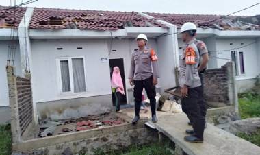 150 Rumah di Bandung Dihantam Puting Beliung