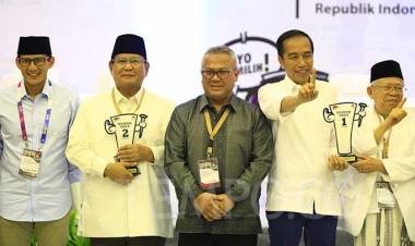 MENANTI DEBAT UNTUK RAKYAT