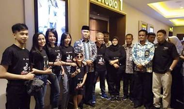 Nobar Azizah, Walikota Fasha: Filmnya Menginspirasi, Warga Jambi Wajib Nonton