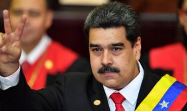 Tingkatkan Tekanan, Trump Beri Sanksi Perusahaan Minyak Venezuela